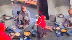 पत्नी को खुद से गर्म रोटियां बनाकर खिला रहे थे दादा-जी, Viral Video में दिखा बुजुर्ग कपल का प्यार, यूजर्स बोले – ऐसा ही होना चाहिए लाइफ पार्टनर