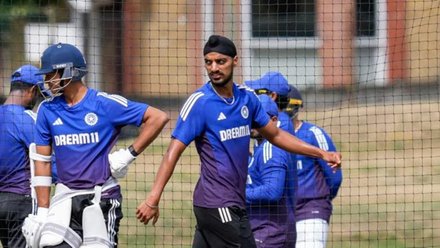 IND vs ENG 4th Test Arshdeep Singh likely to be ruled out Akash Deep  availability in suspense India vs England Manchester - IND vs ENG:  मैनचेस्टर टेस्ट से पहले भारत की दिक्कत
