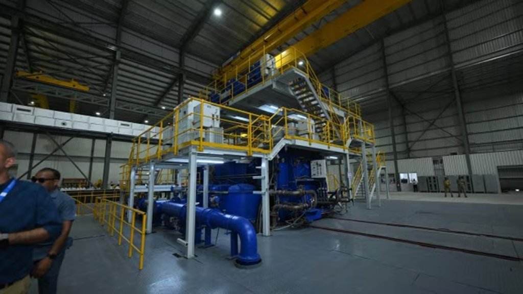 Industrial production, economic slowdown, mining sector