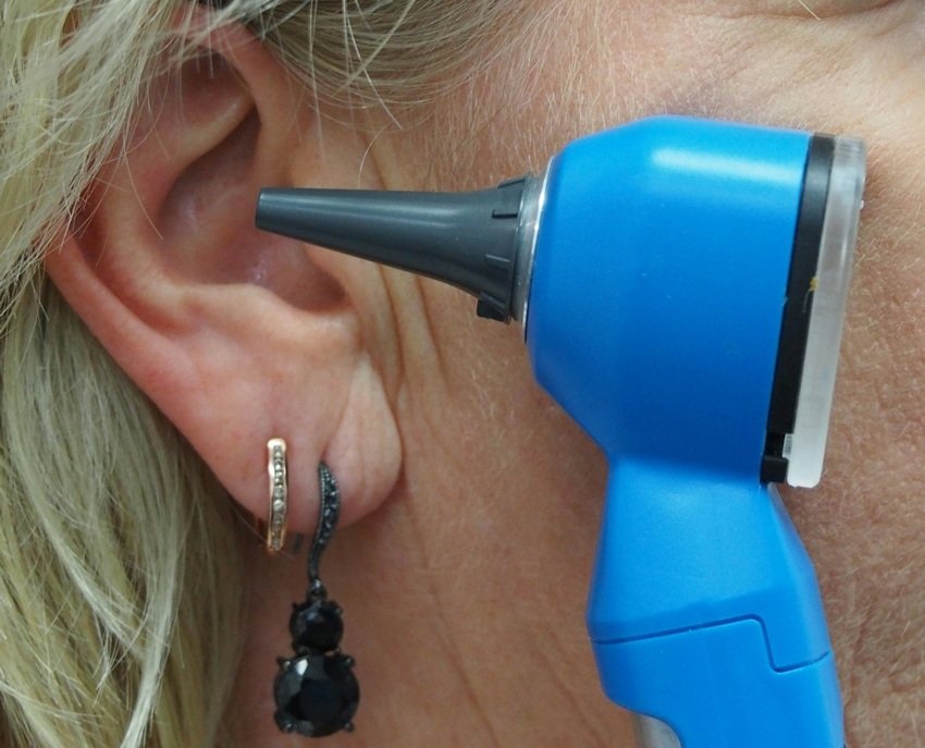 Is It Safe to Put Oil in Your Ears