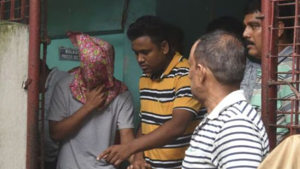 Kolkata gangrape case, South Calcutta Law College, inhaler for victim