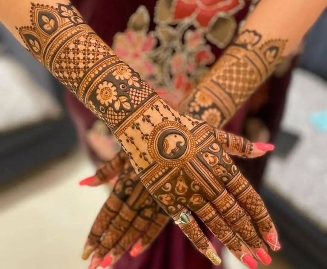 Latest Mehndi patterns