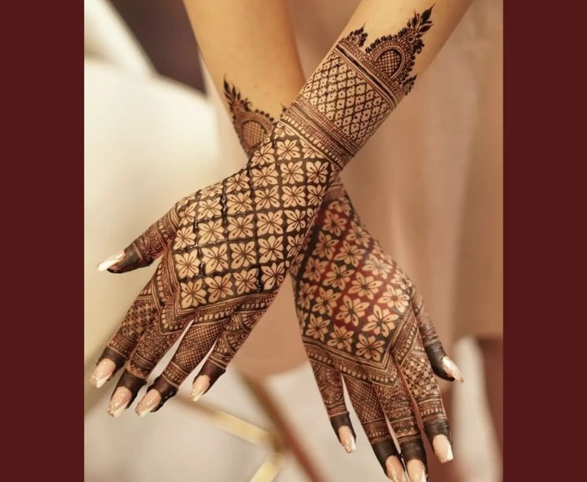 Let Your Hands Tell the Story of Sawan Try These Elegant Mehndi Patterns
