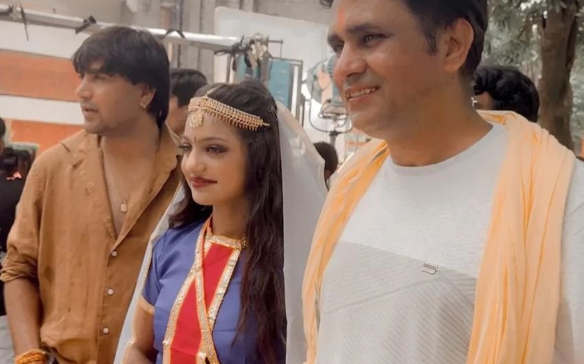 Monalisa bridal look