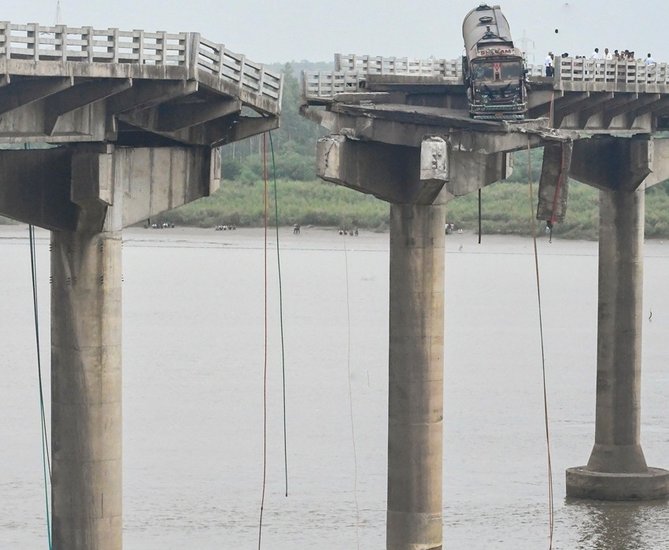 Warning Ignored Bridge Collapses in Vadodara Opposition Questions Authorities