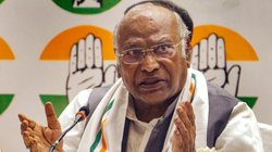 ‘देश के इतिहास में पहली बार किसानों पर टैक्स लगाया गया’, खड़गे बोले- जैसे आम लोगों से कर वसूलना कोई बड़ी उपलब्धि