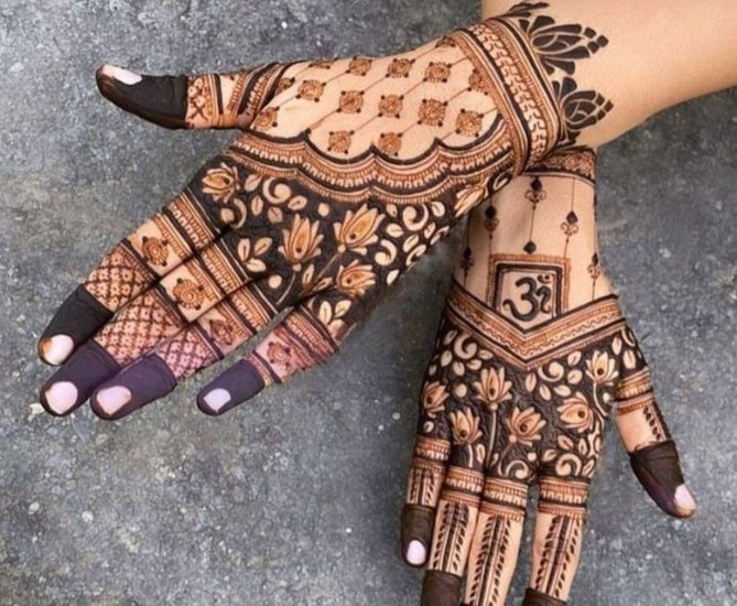 Mehndi for married women