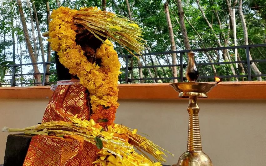 snake god devotees India