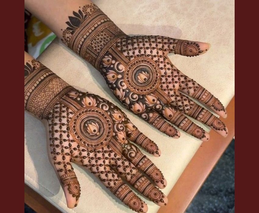 Sawan Begins Adorn Your Hands with Mehndi to Celebrate the First Auspicious Monday