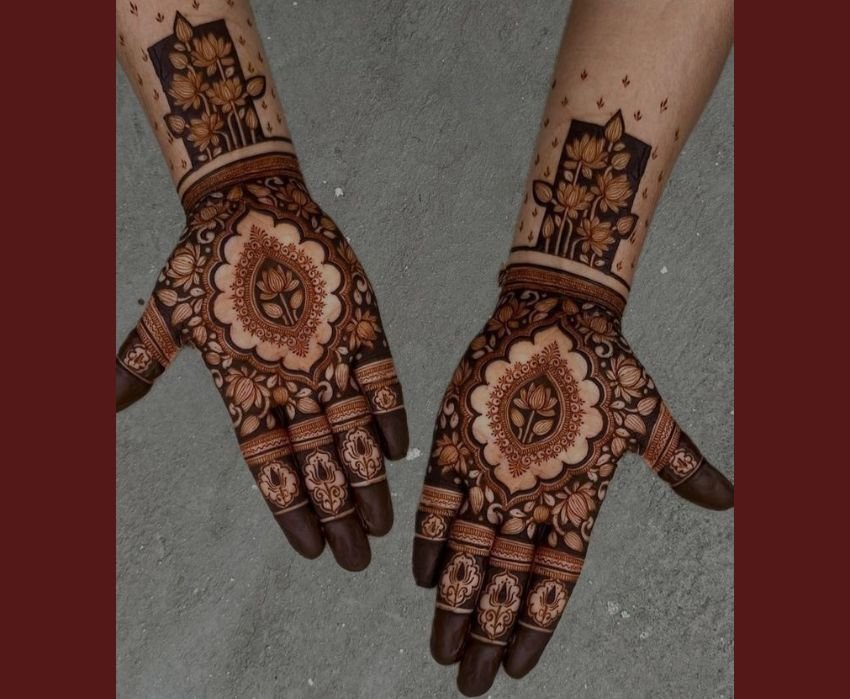 Sawan Vibes Celebrate the First Monday with Traditional Mehndi Charm