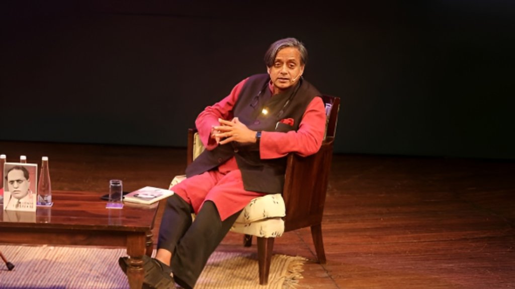 Shashi Tharoor News | congress | kerala congress | k murlidhanran news Shashi Tharoor News | congress | kerala congress | k murlidhanran news