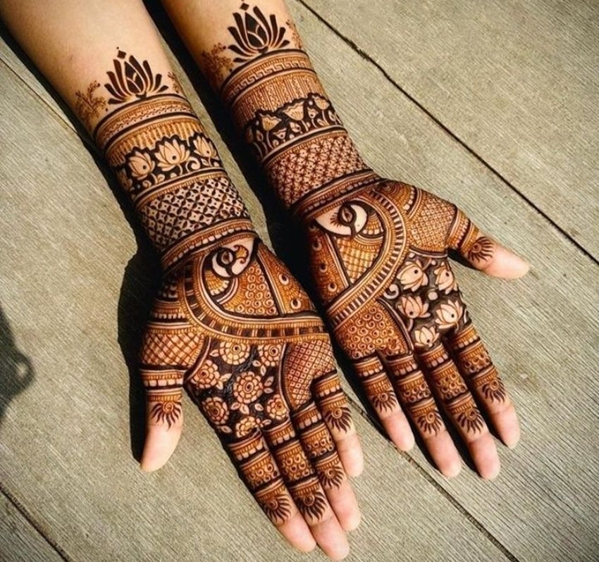 Simple Mehndi for Teej