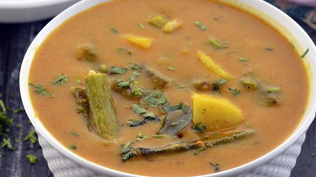 Sindhi Kadhi Recipe , Sindhi Kadhi , how to make Sindhi Kadhi