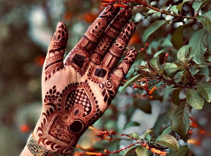 Stunning Mehndi Designs to Elevate Your Sawan Look