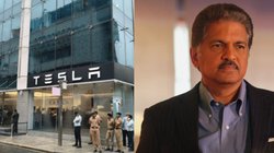 ‘चार्जिंग स्टेशन पर मिलते हैं…’ भारत में Tesla की एंट्री पर आनंद महिंद्रा ने शेयर किया 8 साल पुराना पोस्ट, जानें एलन मस्क से क्या कहा