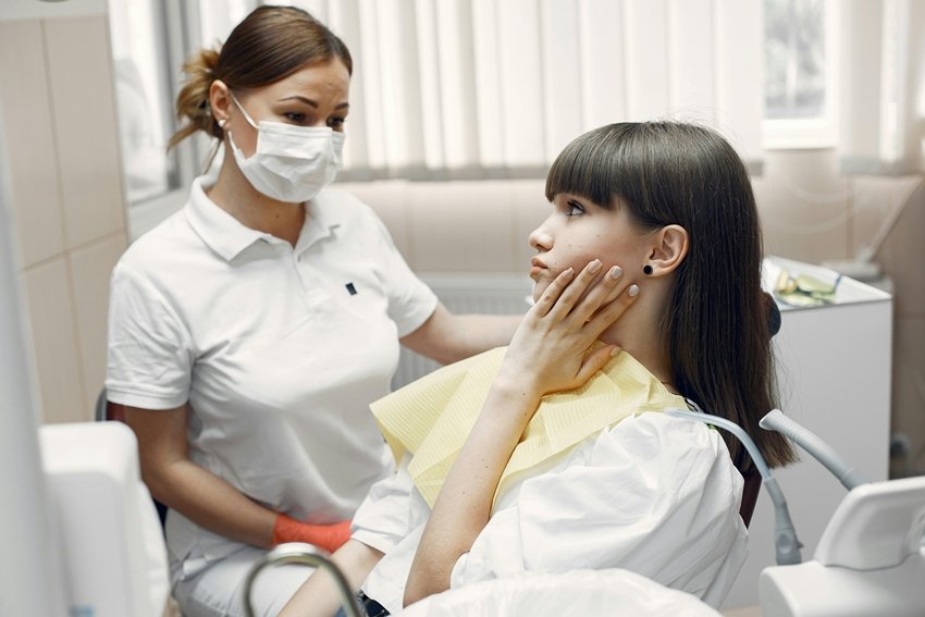 Tooth pain relief at home
