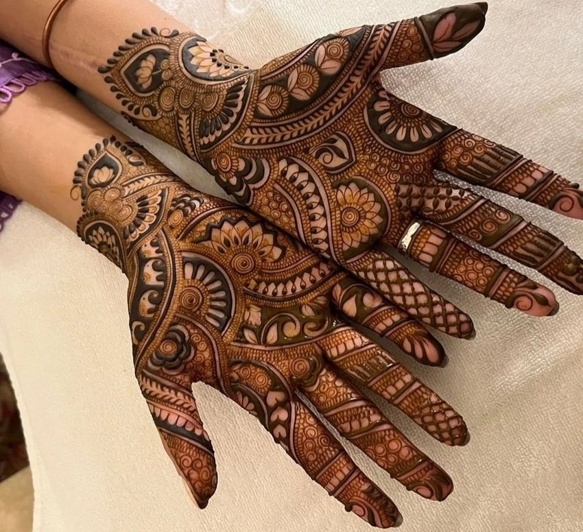 Traditional Mehndi for Teej