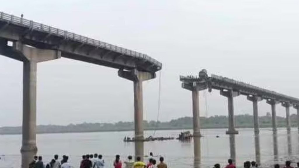 Vadodara Gambhira Bridge Collapse, Gambhira Bridge Collapse, Vadodara bridge collapse, Vadodara bridge news
