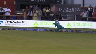 World Championship of Legends, INDCH vs SACH, AB de Villiers impossible Catch
