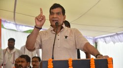 UP News: ‘रामजीलाल सुमन मेरे बहनोई, राज बब्बर मेरे समधी और बेबी रानी मौर्य मेरी भाभी…’, बिजली अधिकारी की बात सुन भड़के एके शर्मा