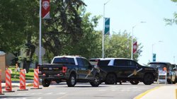 New York Firing: दुनिया के सबसे ताकतवर देश में गोलीबारी करने वाला शेन तमुरा कौन है? पुलिस अधिकारी समेत चार की मौत