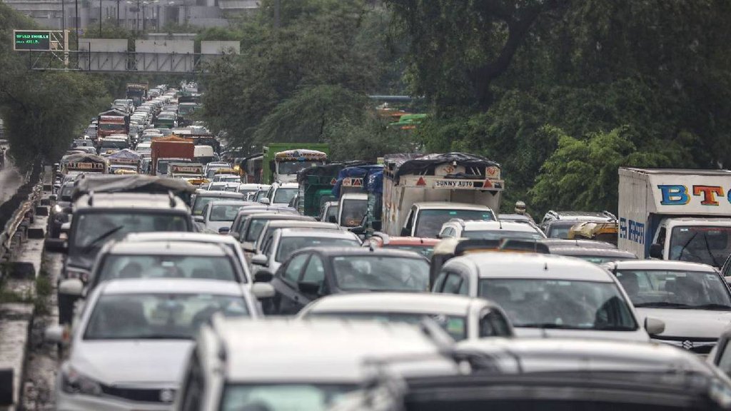 delhi vehicle