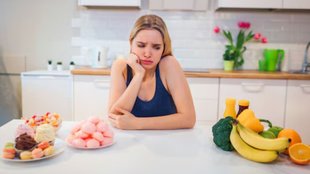 foods never eat empty stomach, 10 foods never eat empty stomach, foods you should never eat on an empty stomach, which fruits not to eat empty stomach