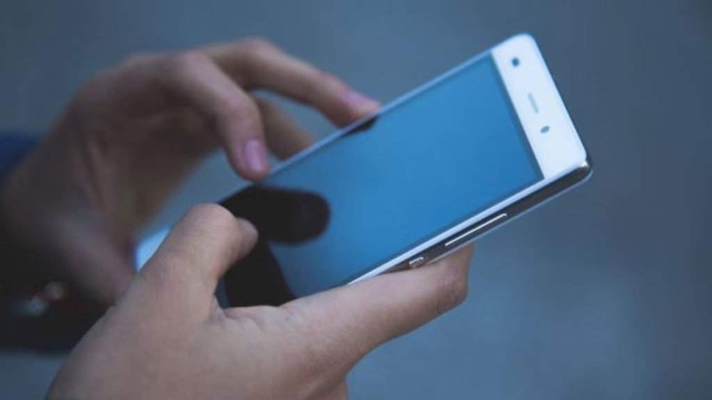 madras high court | phone tapping |
