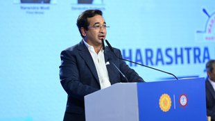 marathi row, nitesh rane, nitesh rane marathi,