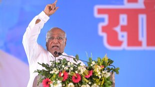 Mallikarjun KHarge,SM Krishna, Mallikarjun Kharge, Mallikarjun Kharge Karnataka politics,