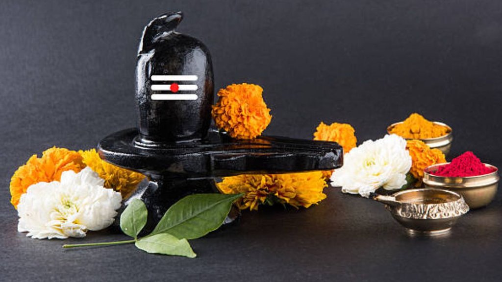 Sawan Somvar Vrat, What to eat and avoid in Sawan Somwar fast, Foods to avoid during Sawan Monday vrat, Sawan Somwar fasting food list, Do’s and don’ts for Sawan Monday vrat, Sawan vrat diet rules, What not to eat during Sawan Somwar, Sawan Somwar vrat food restrictions, Sawan Monday vrat food guide, सावन सोमवार व्रत, सावन व्रत नियम, सावन सोमवार भोजन, सावन व्रत क्या खाएं, सावन व्रत क्या न खाएं, सावन के सोमवार व्रत के नियम