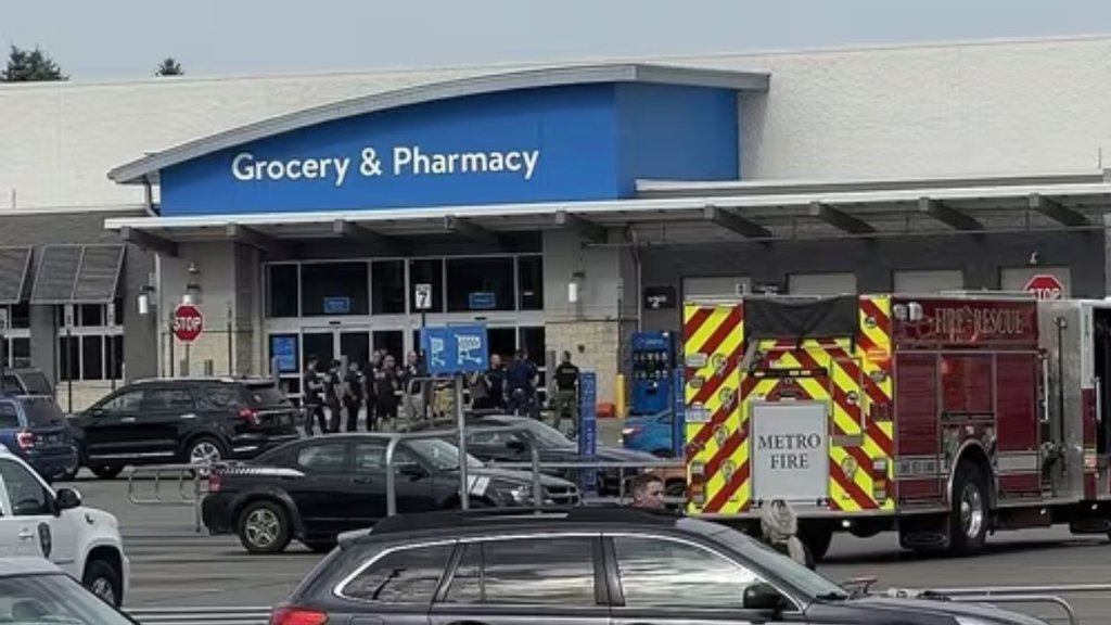 walmart stabbing, michigan walmart stabbing, traverse city walmart stabbing