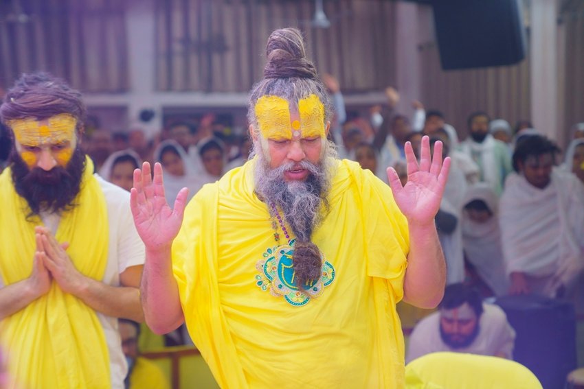 10 Life Changing Quotes of Premanand Maharaj for True Success