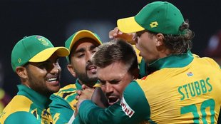 AUS vs SA T20I, Keshav Maharaj, Tabraiz Shamsi