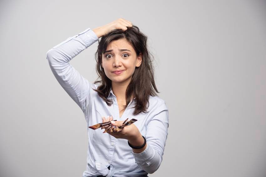 Vitamin deficiency causing white hair