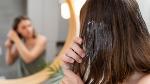 Banana hair mask | Banana hair mask for frizzy hair | How to make banana hair mask