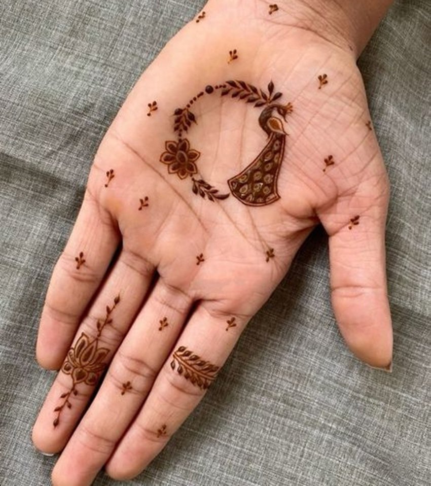 Beautiful Radha-Krishna Mehndi Designs to Make Your Janmashtami Look Extra Special