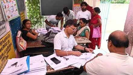 Exclusive: Where Was The First Eight Months And Now Only Three… What Is The  Difference Between The Sir Process Of 2002 And 2025? - Exclusive: कहां पहले  आठ महीने और अब सिर्फ