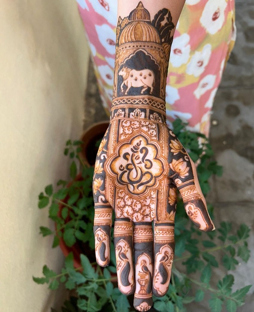 Celebrate Ganesh Chaturthi with Beautiful Ganesh Motif Mehndi Patterns