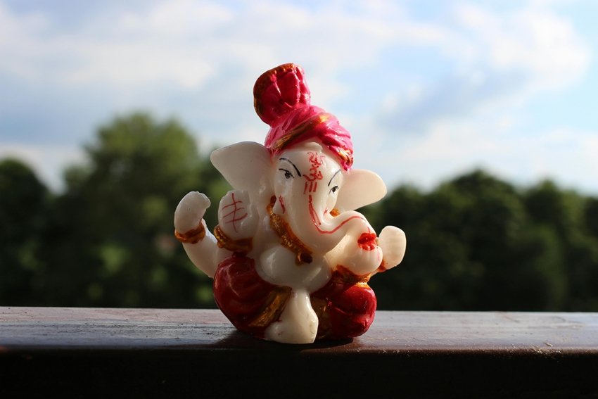 Chant These Mantras on Ganesh Chaturthi 2025 for Divine Blessings