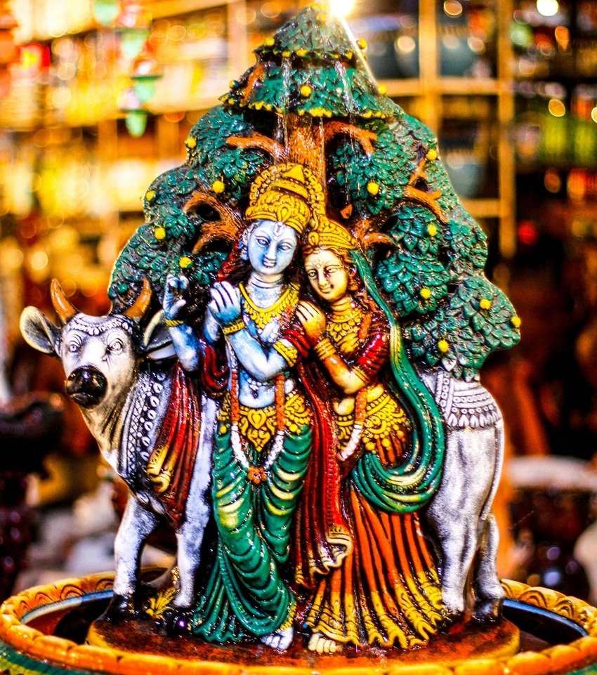 Complete List of 108 Names of Krishna and What They Mean