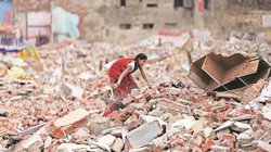 झुग्गी-झोपड़ी वालों को जल्द ही सरकार देगी फ्लैट का तोहफा, दो चरणों में 50 हजार परिवारों को होंगे आवंटित