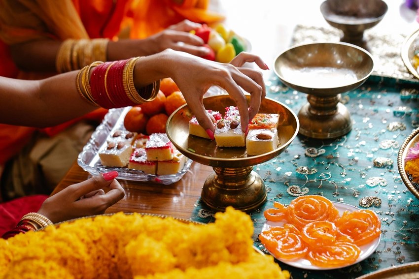 Enjoy Sweets and Savories This Raksha Bandhan Without Guilt Try This Easy Detox Plan