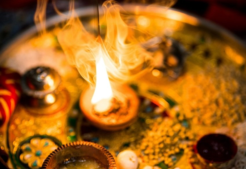 Evening Rituals with Camphor