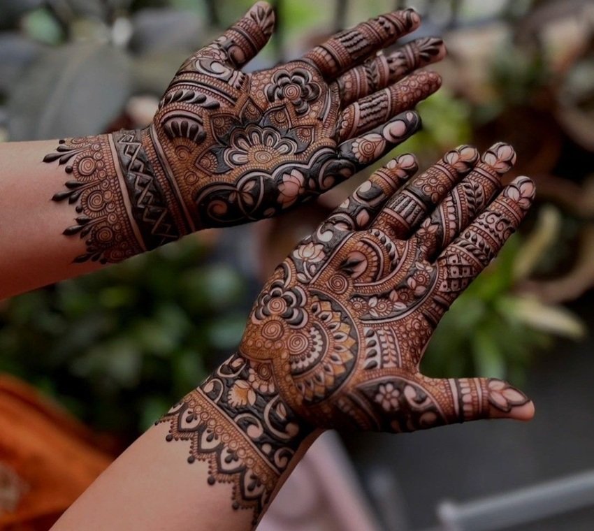 Festive Mehndi Design