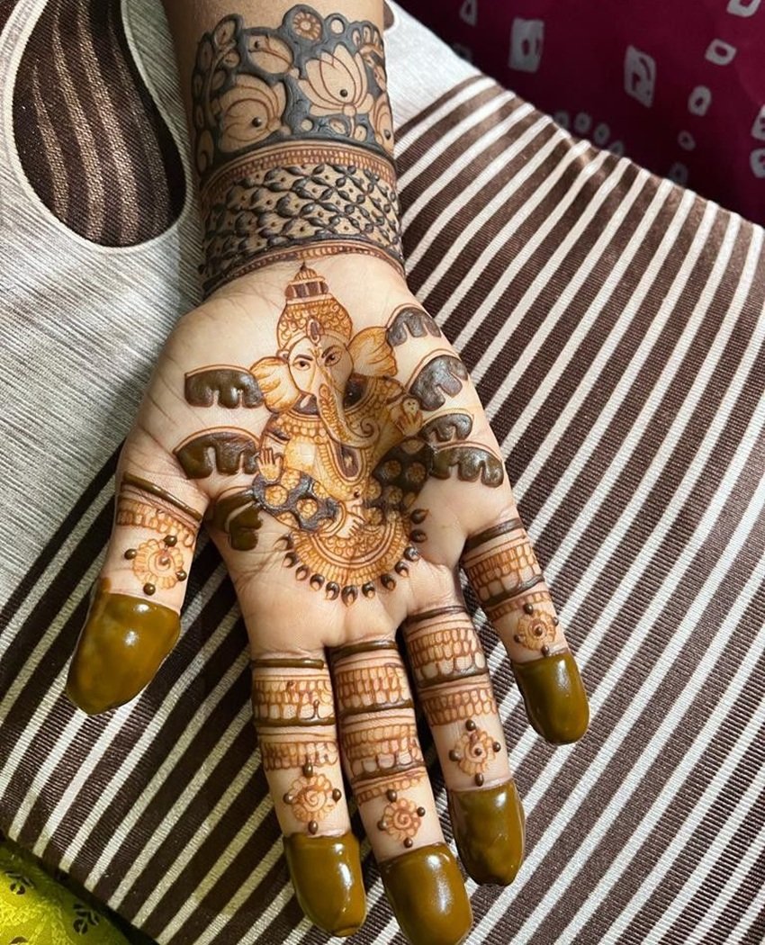 Ganesh Mehndi Trends 2025 Traditional and Modern Designs for the Festive Season