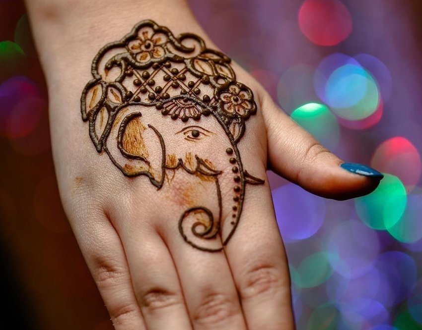 Ganesh mehndi patterns for hands