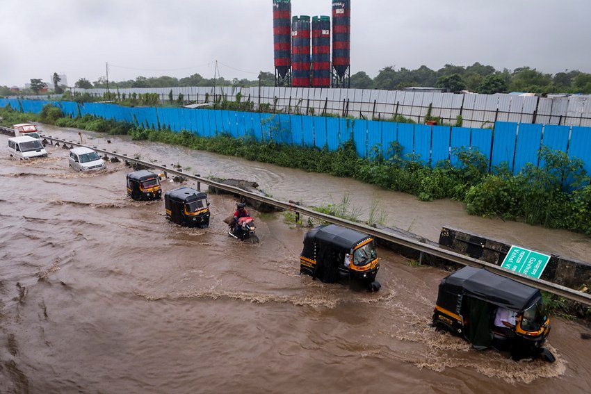 Heavy rain in Mumbai