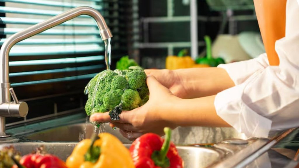 Monsoon Hygiene Tips | Rainy Season Safety | How to clean fruits and vegetables