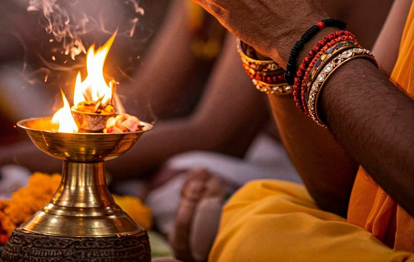 why camphor is essential in rituals